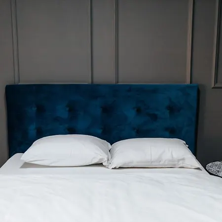 Modern Lux 2