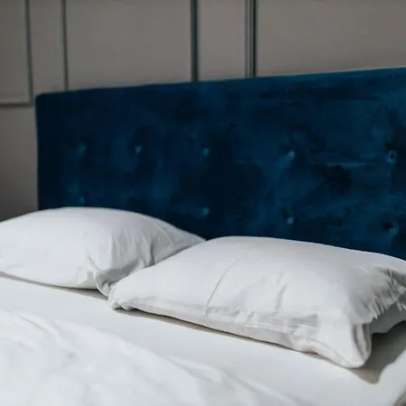 Modern Lux 2 *